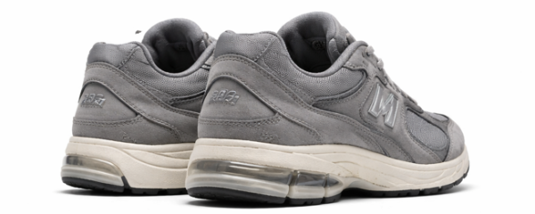 New Balance 2002R